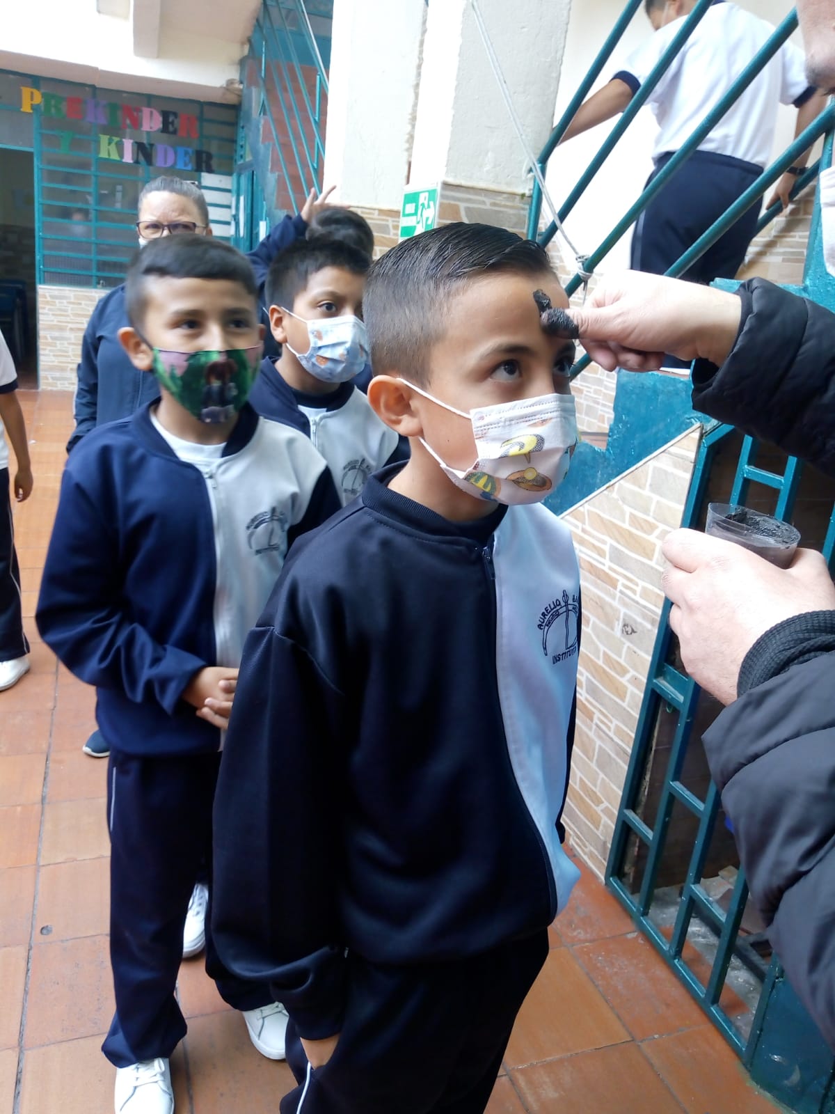 Imposición de Ceniza en el Colegio Aurelio Baldor.